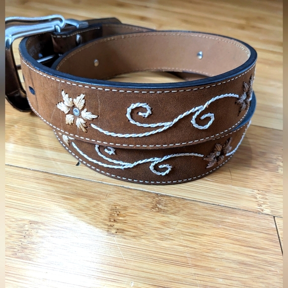 Embroidered Western Belt with Rhinestones by Nocona - Picture 2 of 9